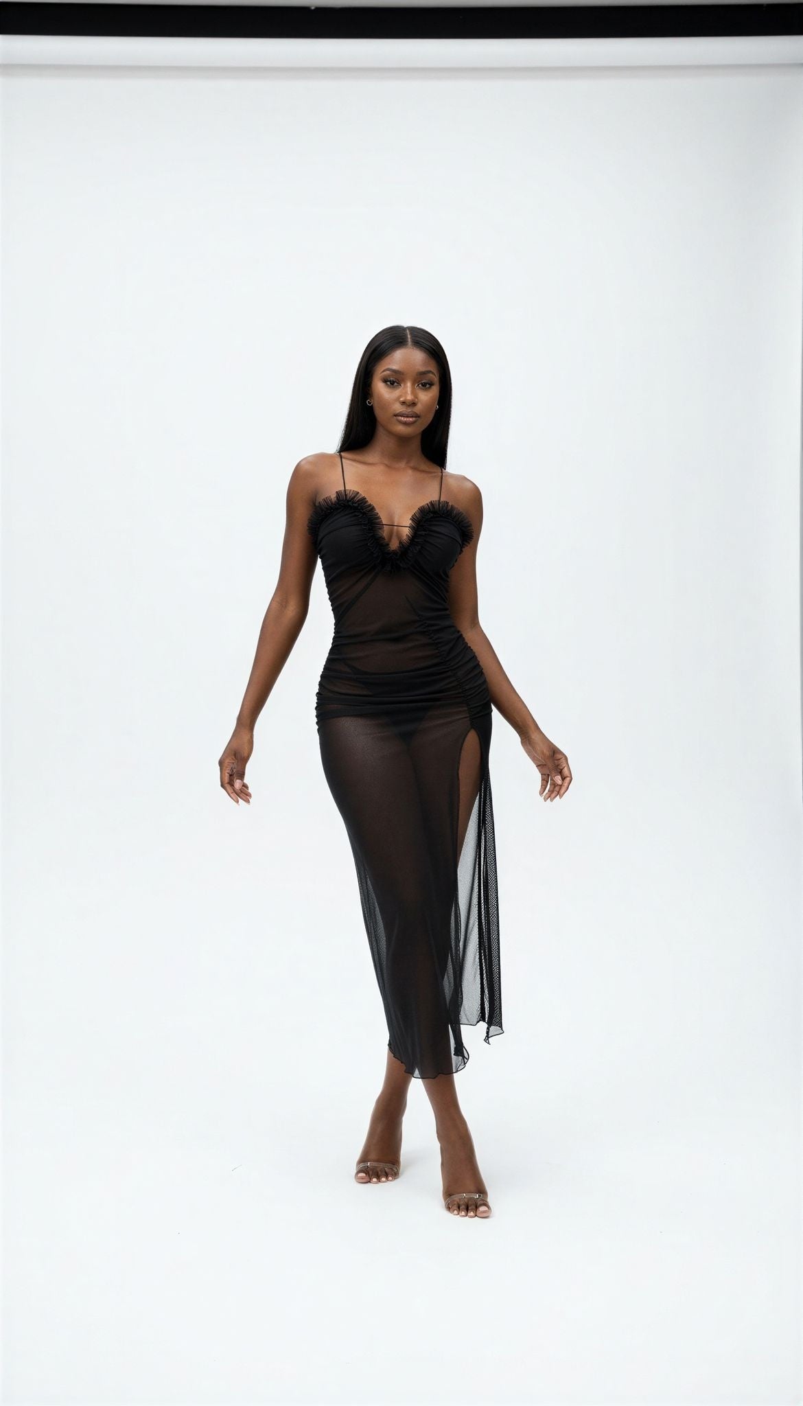 Transparentes langes Abendkleid mit Trägern - Schwarz